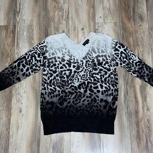 LANE BRYANT Women’s Animal Print V-Neck Sweater. Size: 18/20